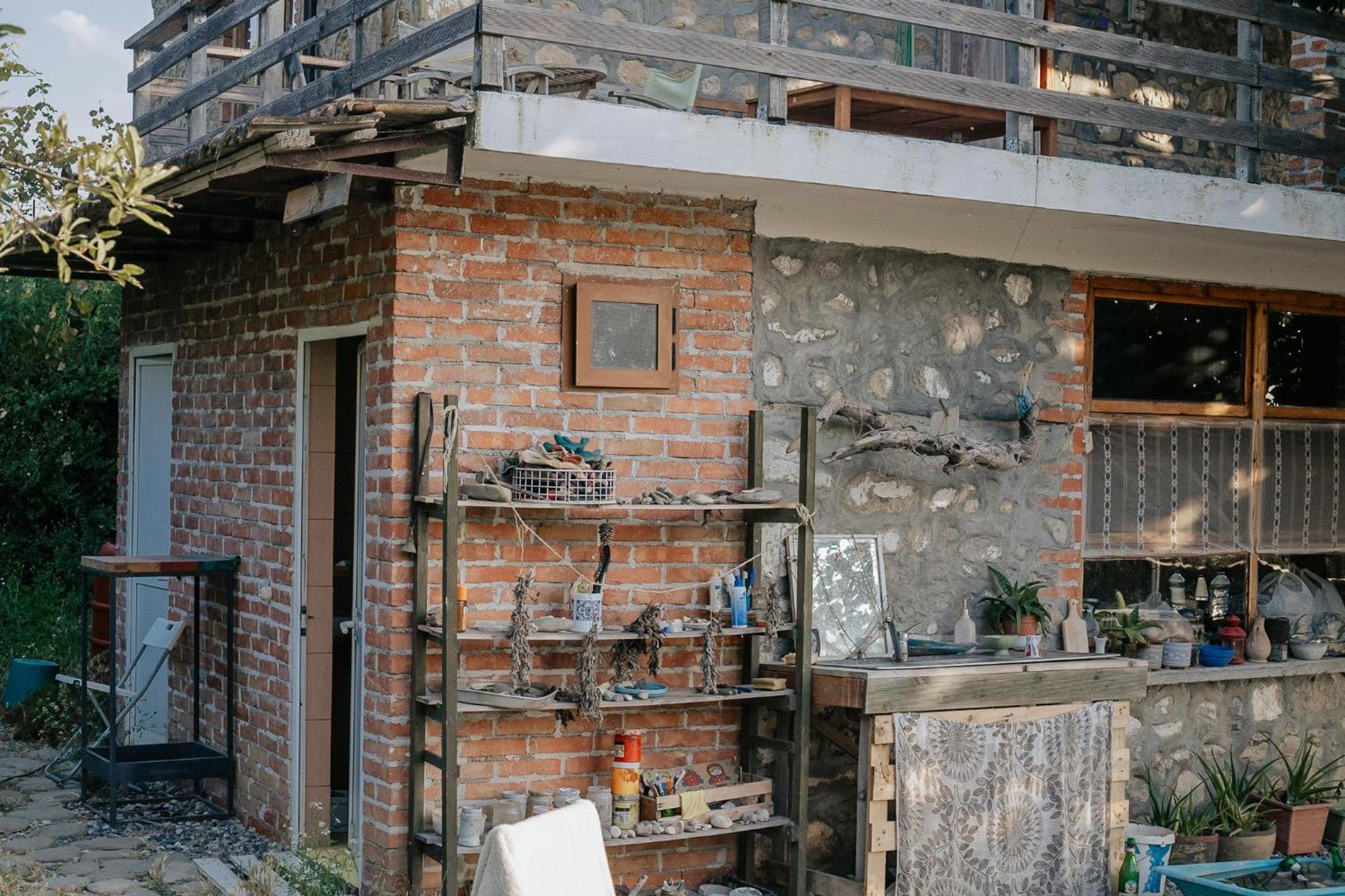 The House In The Village Pellumbas Exterior foto